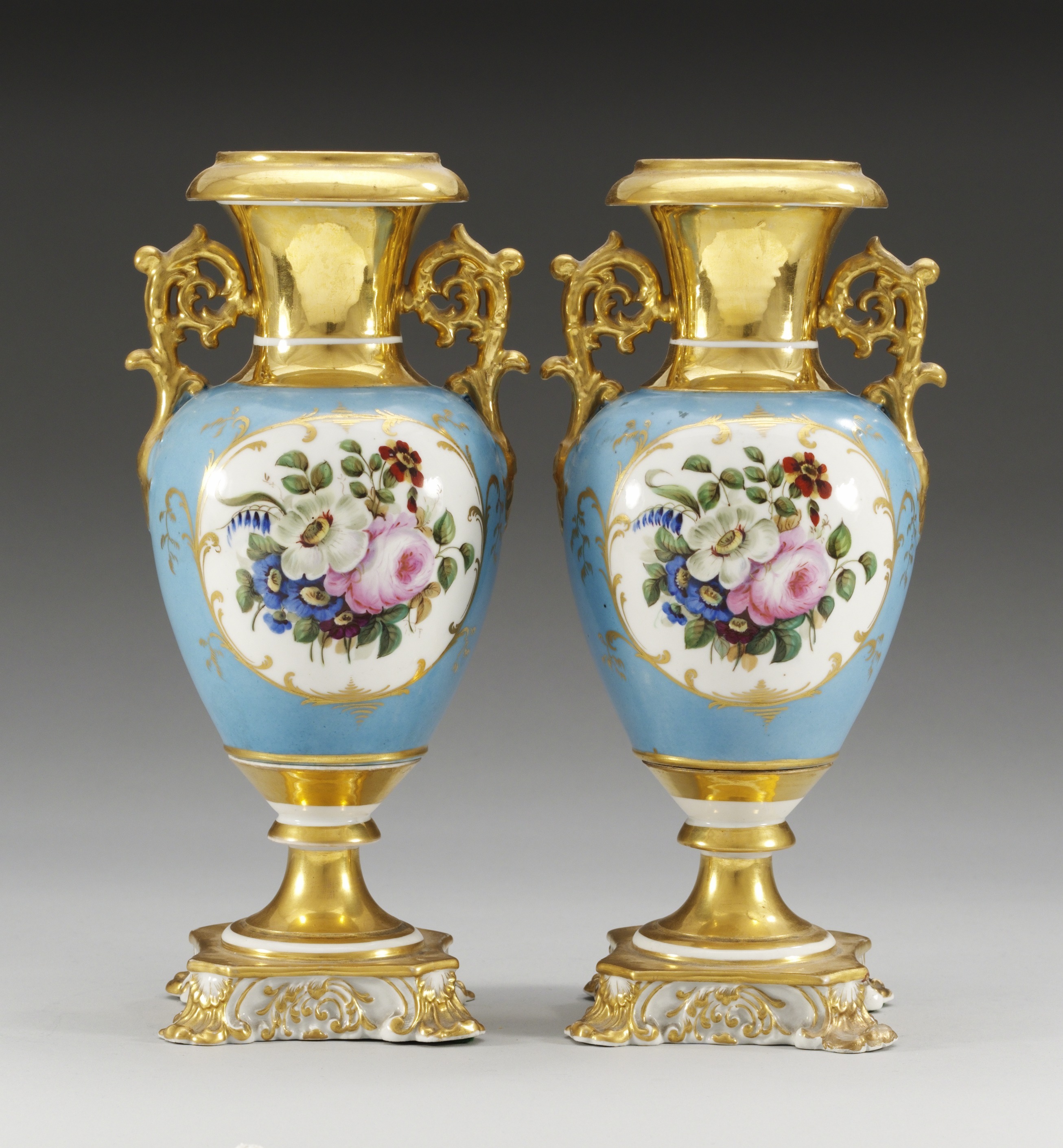 A pair of Russian vases, 19th Century. Bukowskis