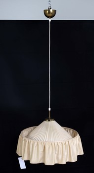 134467. TAKLAMPA, Firma Svenskt Tenn, modell 2560. Diam 53.