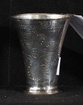 13621. BÄGARE, silver, möjligen Jöns Lund, Skara, verksam 1746-61.