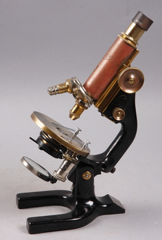138351. MIKROSKOP, Reichert, Wien, Österrike. Tidigt 1900-tal.