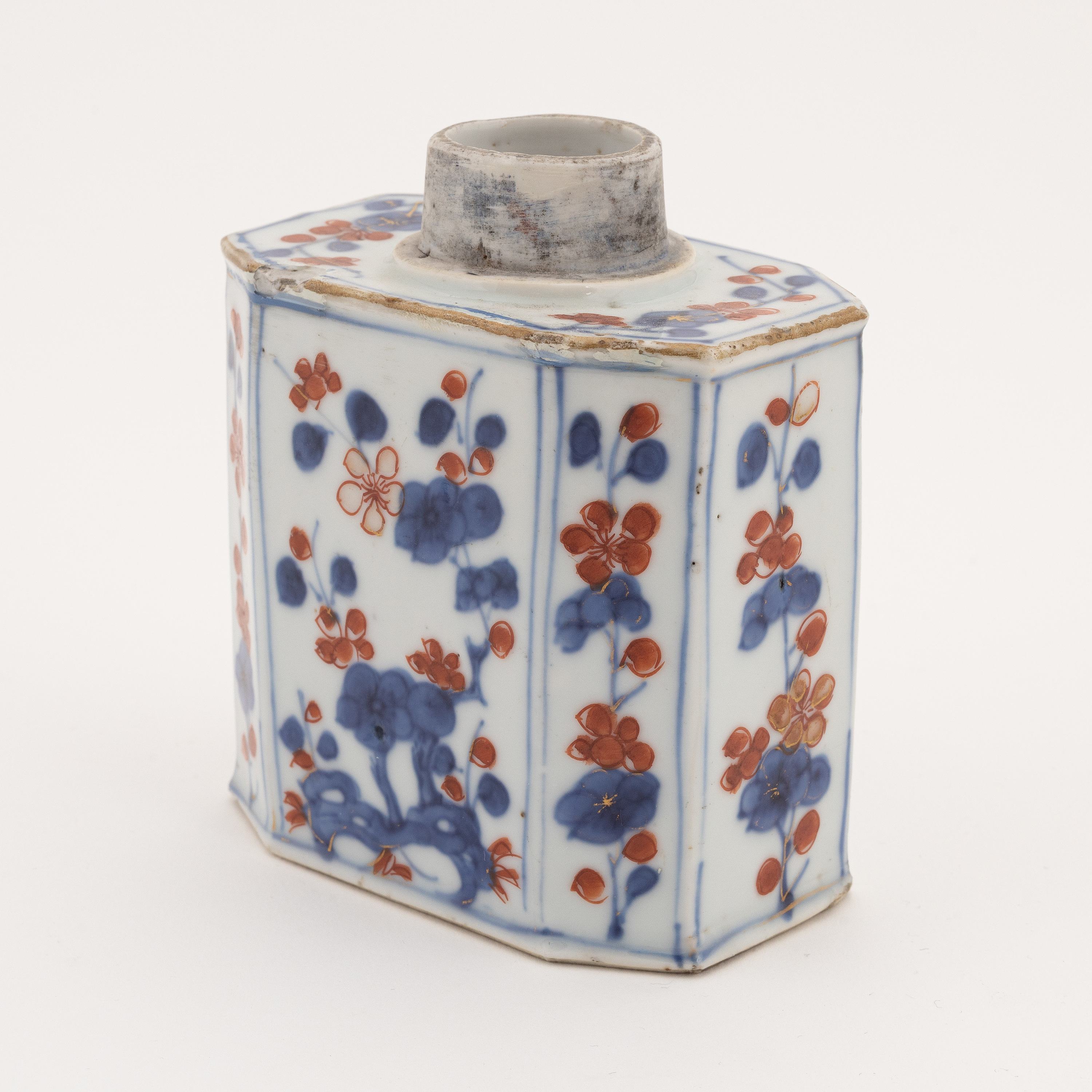 A group of Chinese porcelain, Qing dynasty, 18th Century. Bukowskis