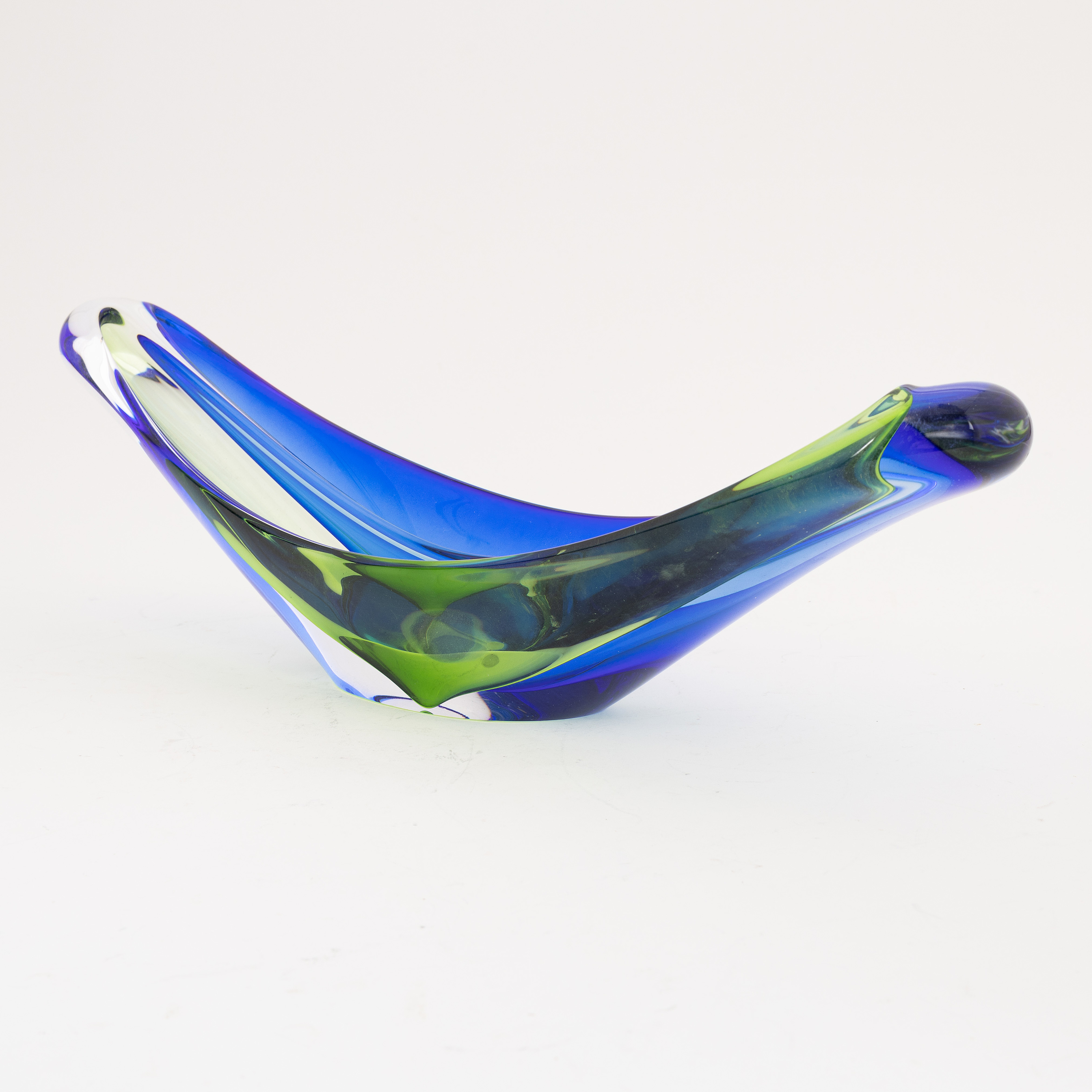 Sven-Åke Carlsson, a signed glass sculpture/bowl, Transjö. - Bukowskis
