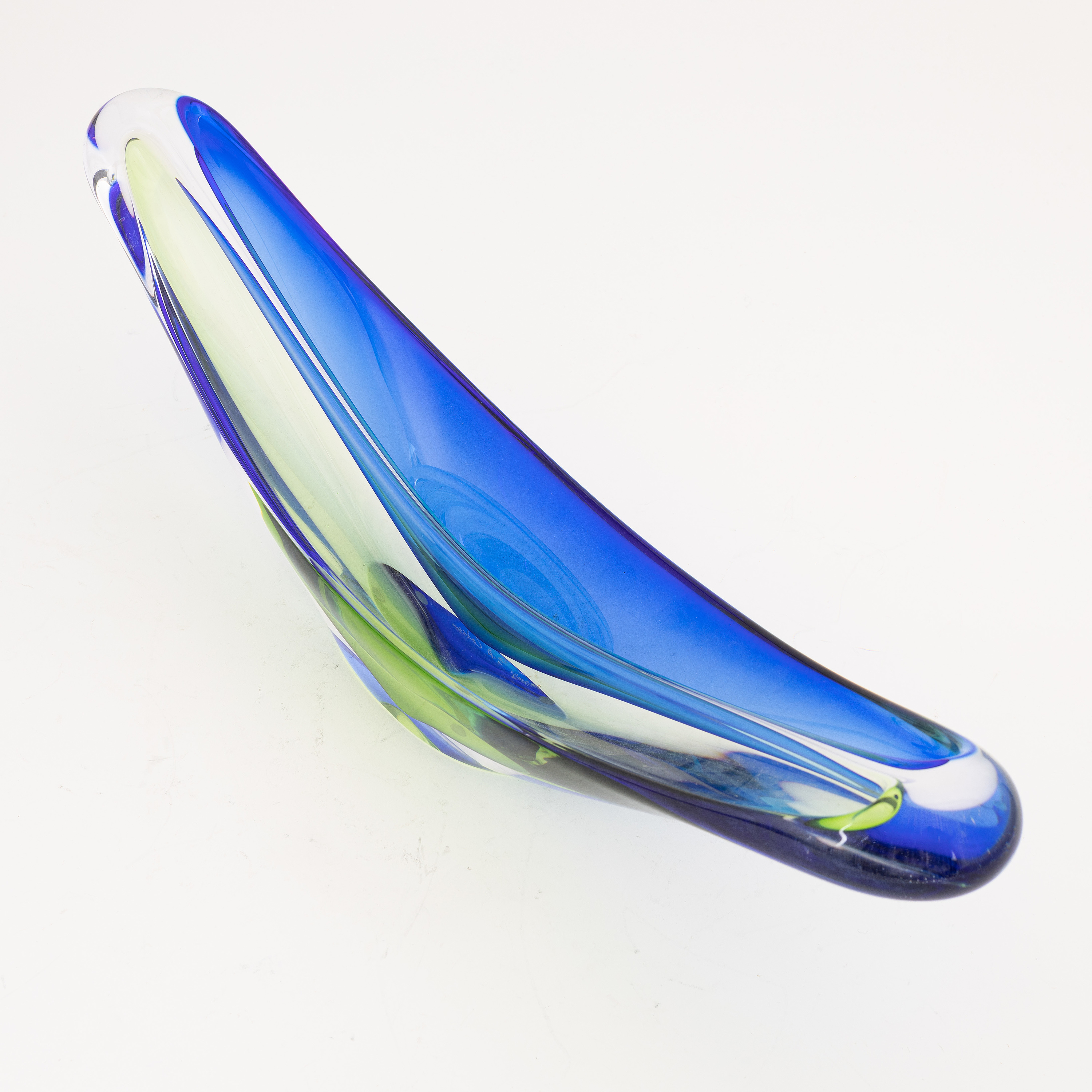 Sven-Åke Carlsson, a signed glass sculpture/bowl, Transjö. - Bukowskis