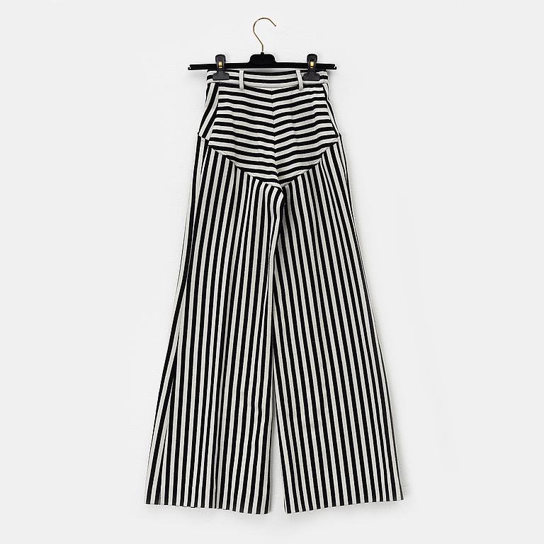 Chanel, a pair of striped wool pants from Cruise Collection 2018/2019, "La Pausa", size 34.