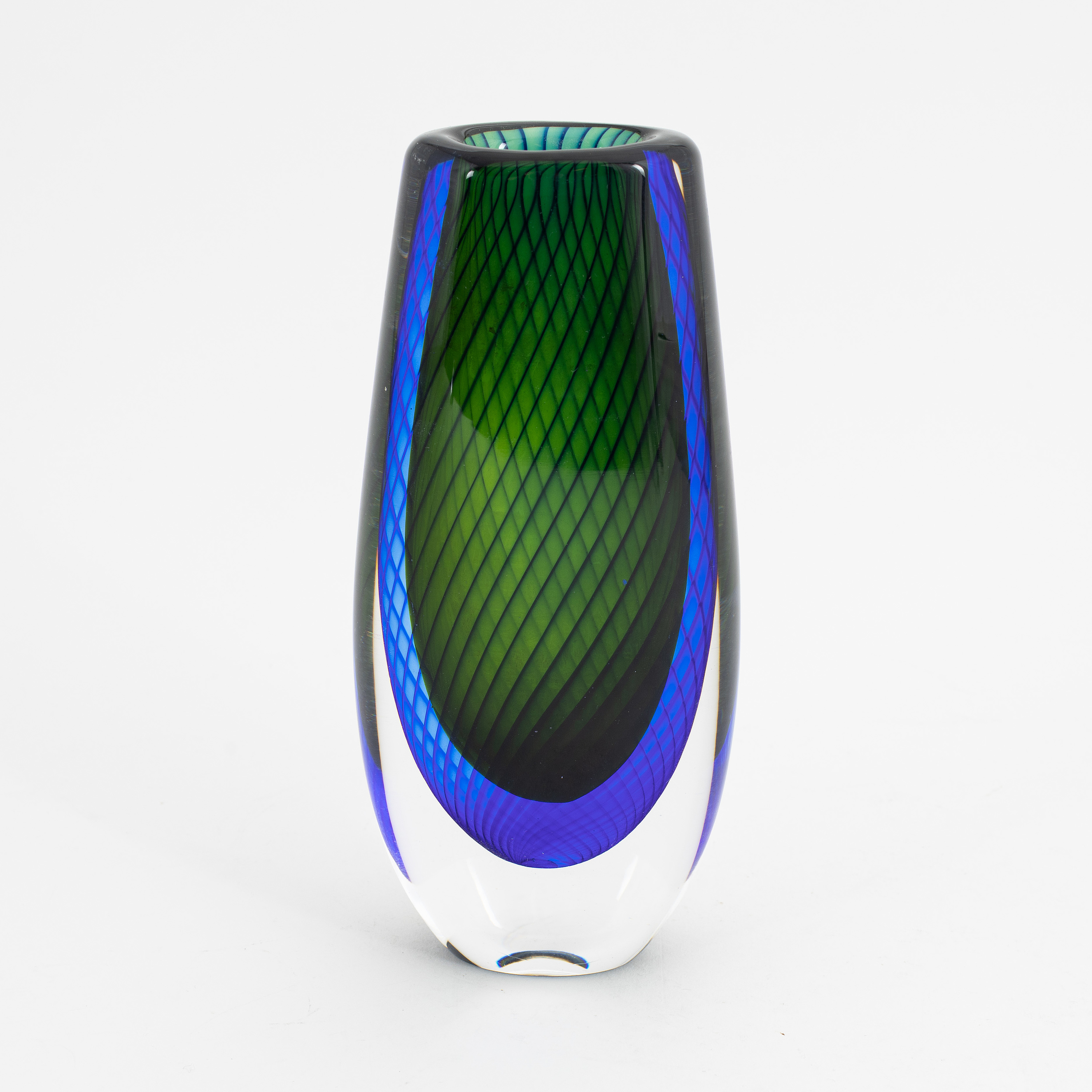 vicke-lindstrand-a-glass-vase-kosta-bukowskis