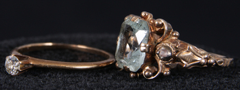 142327. RINGAR, 2 st, 18K resp 14K guld, bl a briljant.