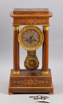 143697. BORDSPENDYL, senempire, 1800-talets mitt.