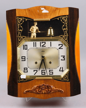 143835. VÄGGPENDYL, Frankrike, 1900-talets mitt.
