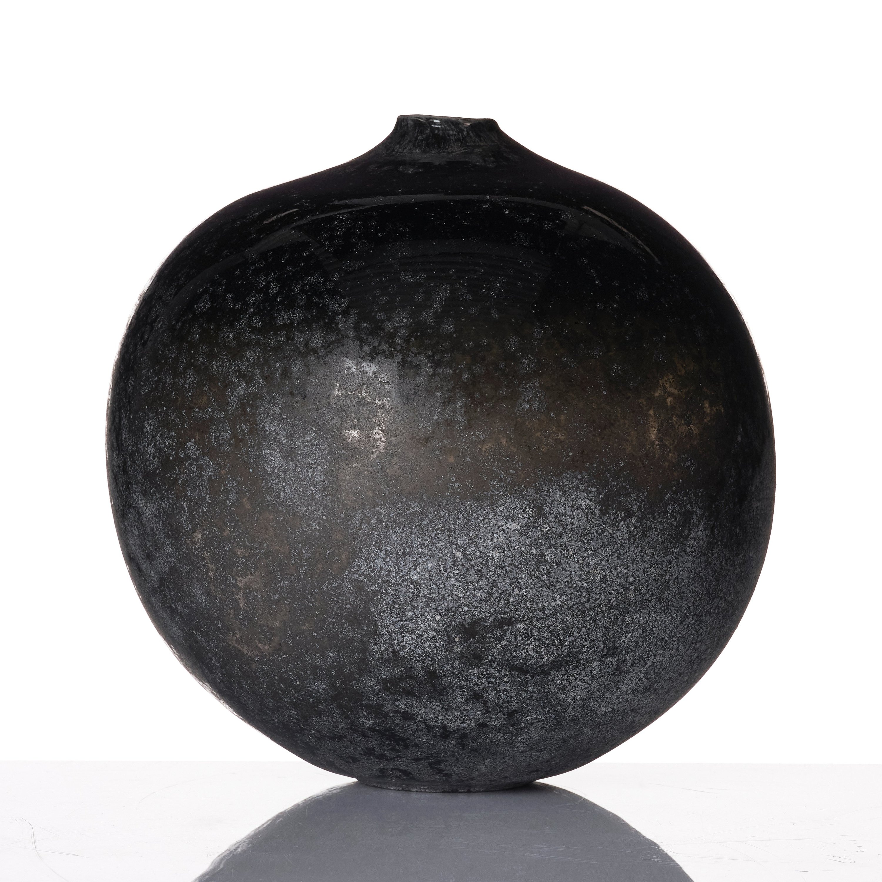 Christer Chytraeus, a glass vase, Konstfack, Stockholm 2008. Bukowskis