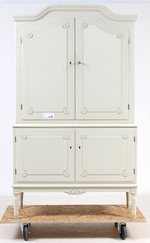 144949. SALSSKÅP, gustaviansk stil, 1900-tal.