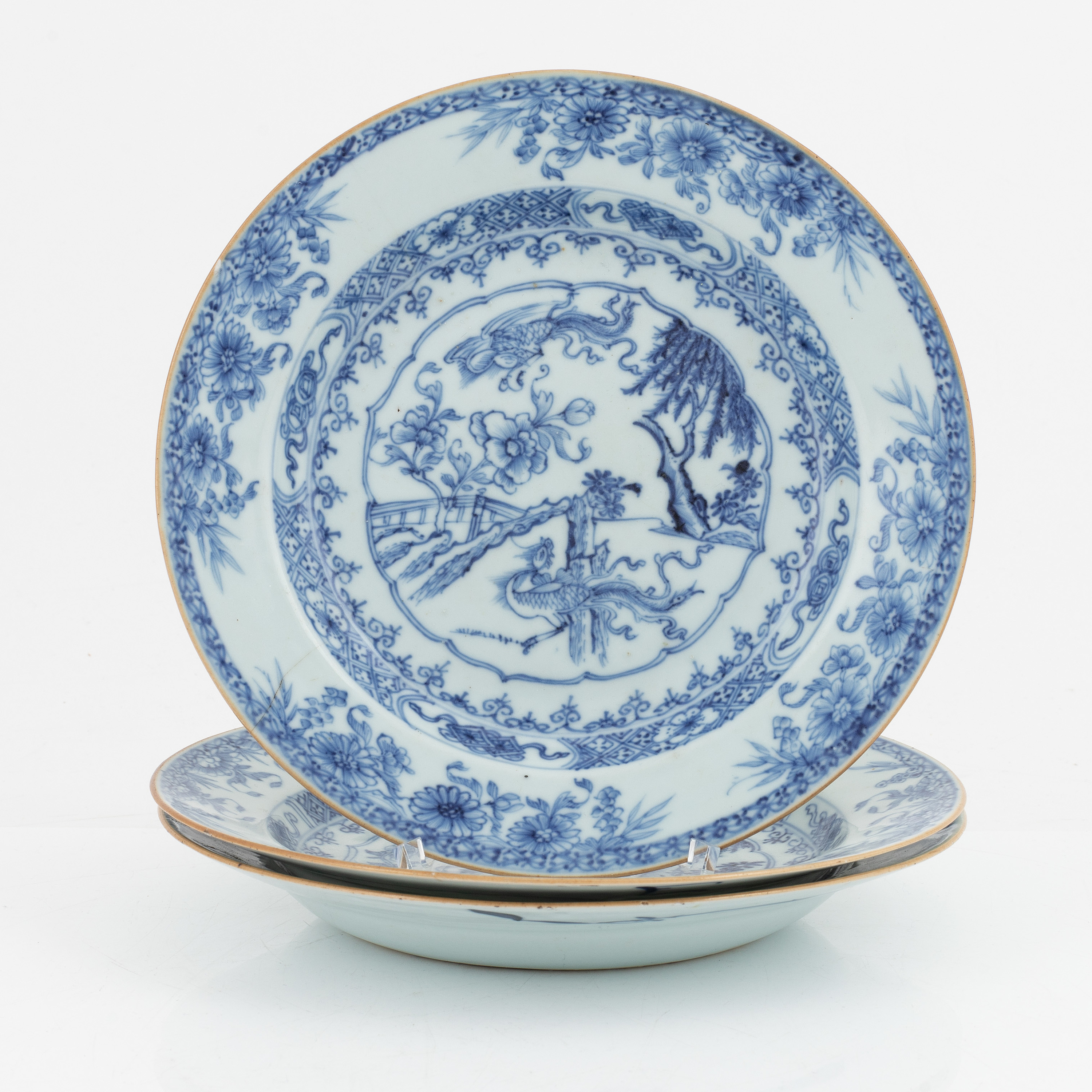 Three blur and white porcelain plates, China, Yongzheng (172335