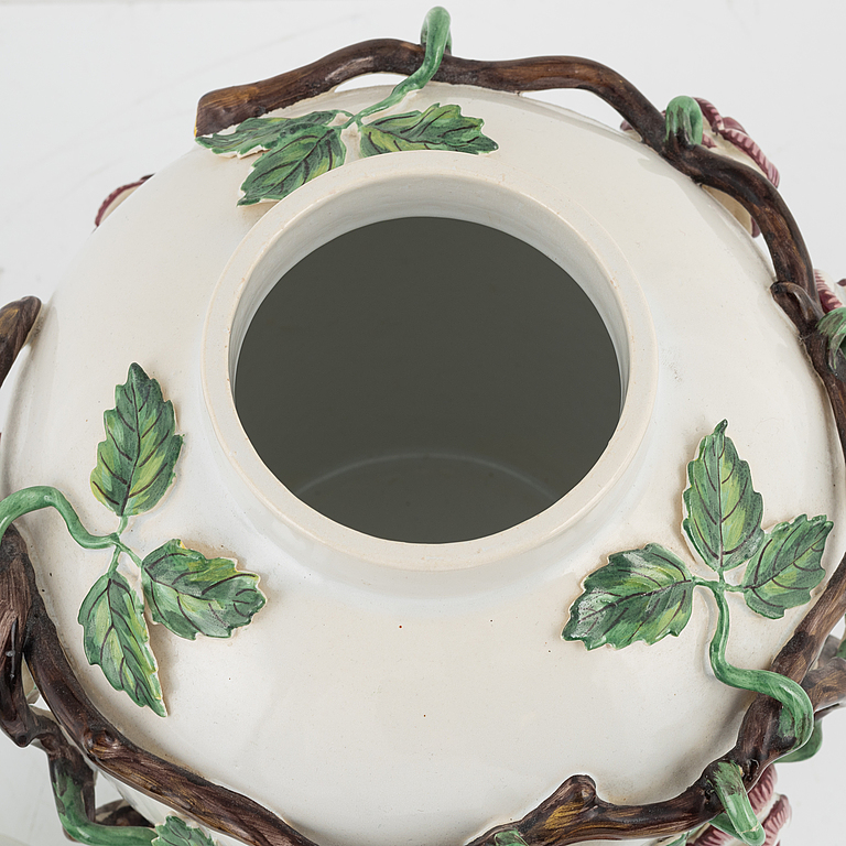 An earthenware urn from Rörstrand, 20th Century.