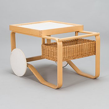 Alvar Aalto, A '900' tea-trolley for Artek.