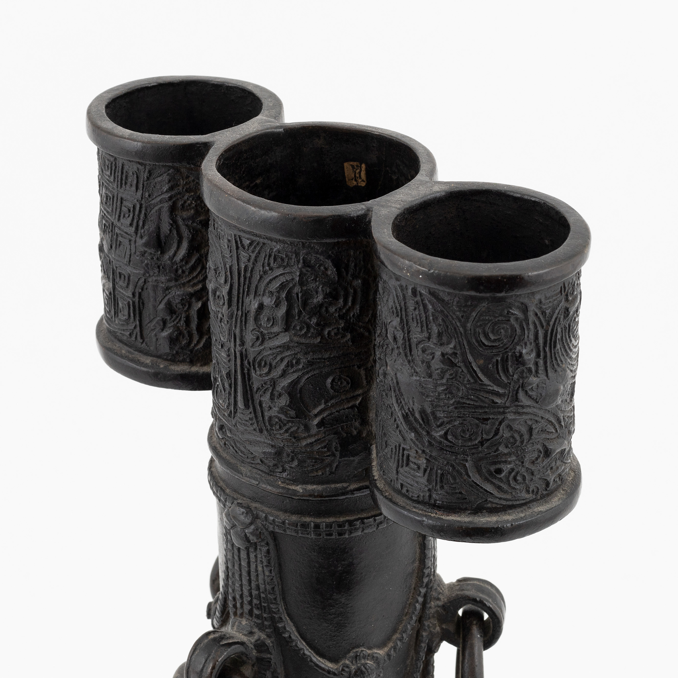 A bronze arrow vase, Qing dynasty, China. - Bukowskis