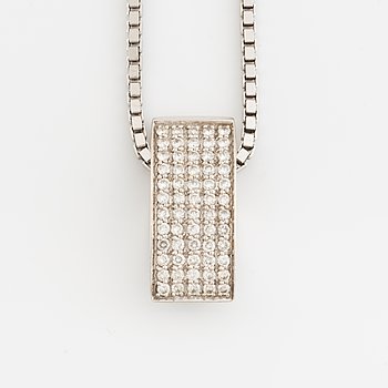 White gold and brilliant cut diamond necklace.