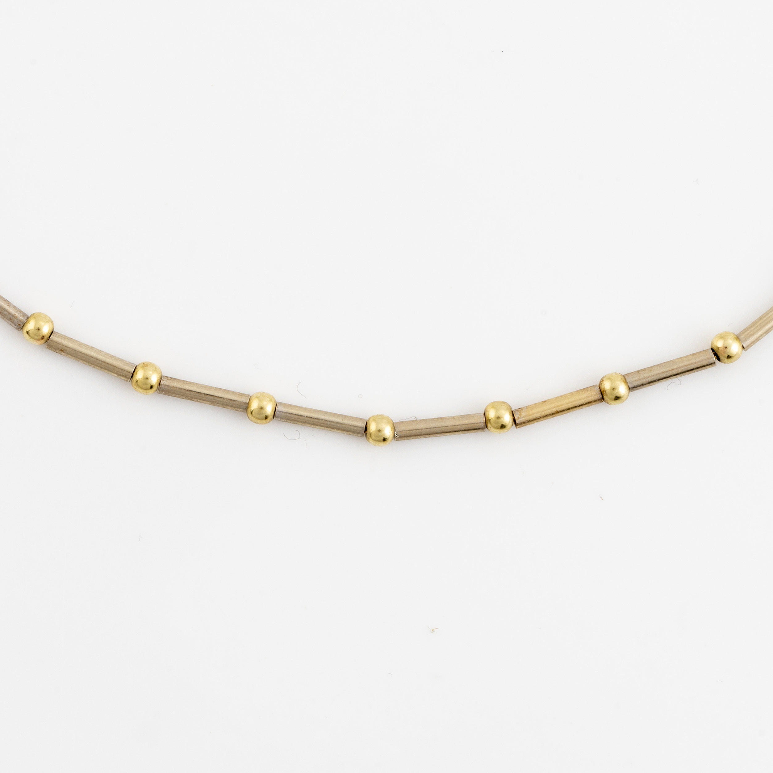 14K gold necklace, Italy. Bukowskis