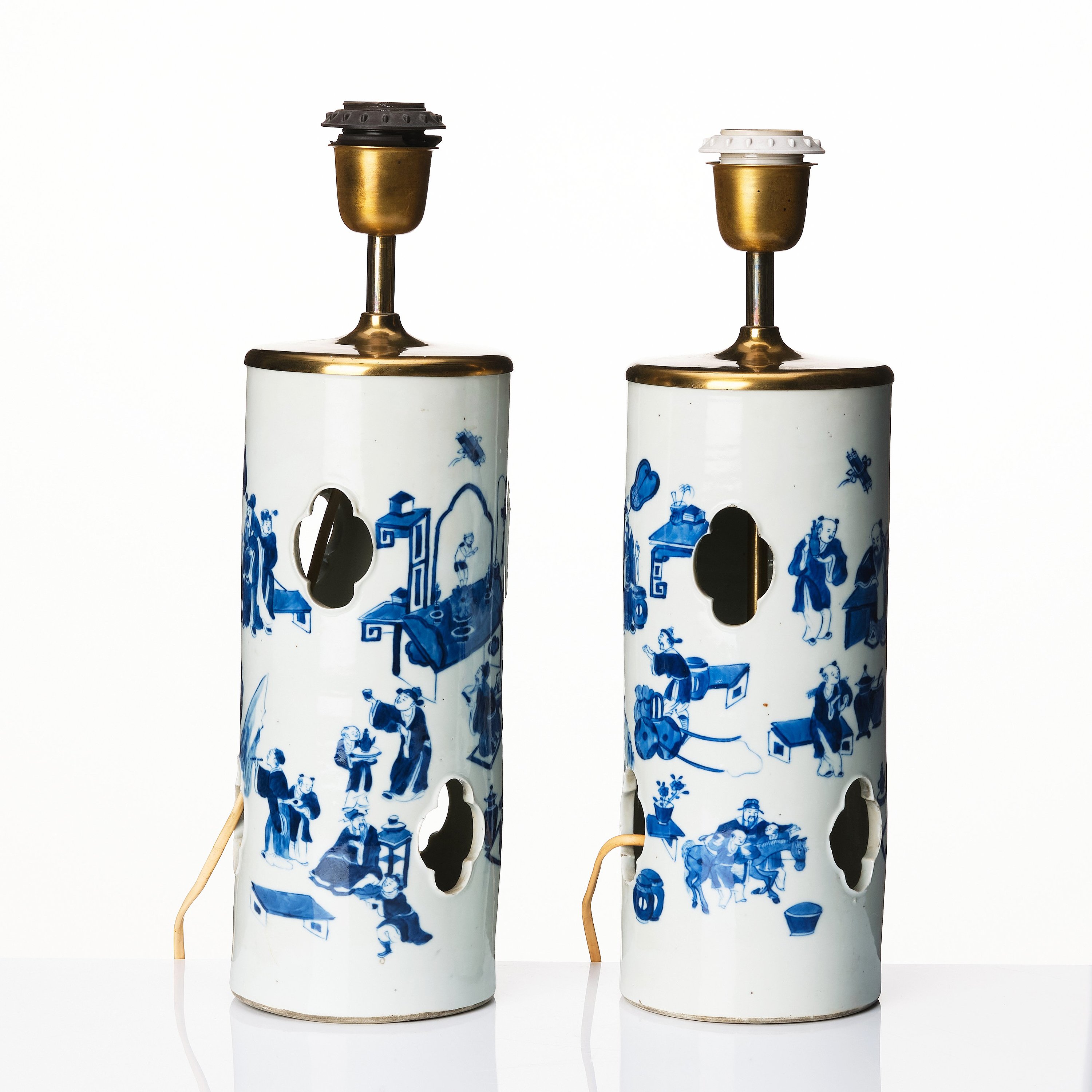 A pair of blue and white vases made in to lamps, late Qing dynasty