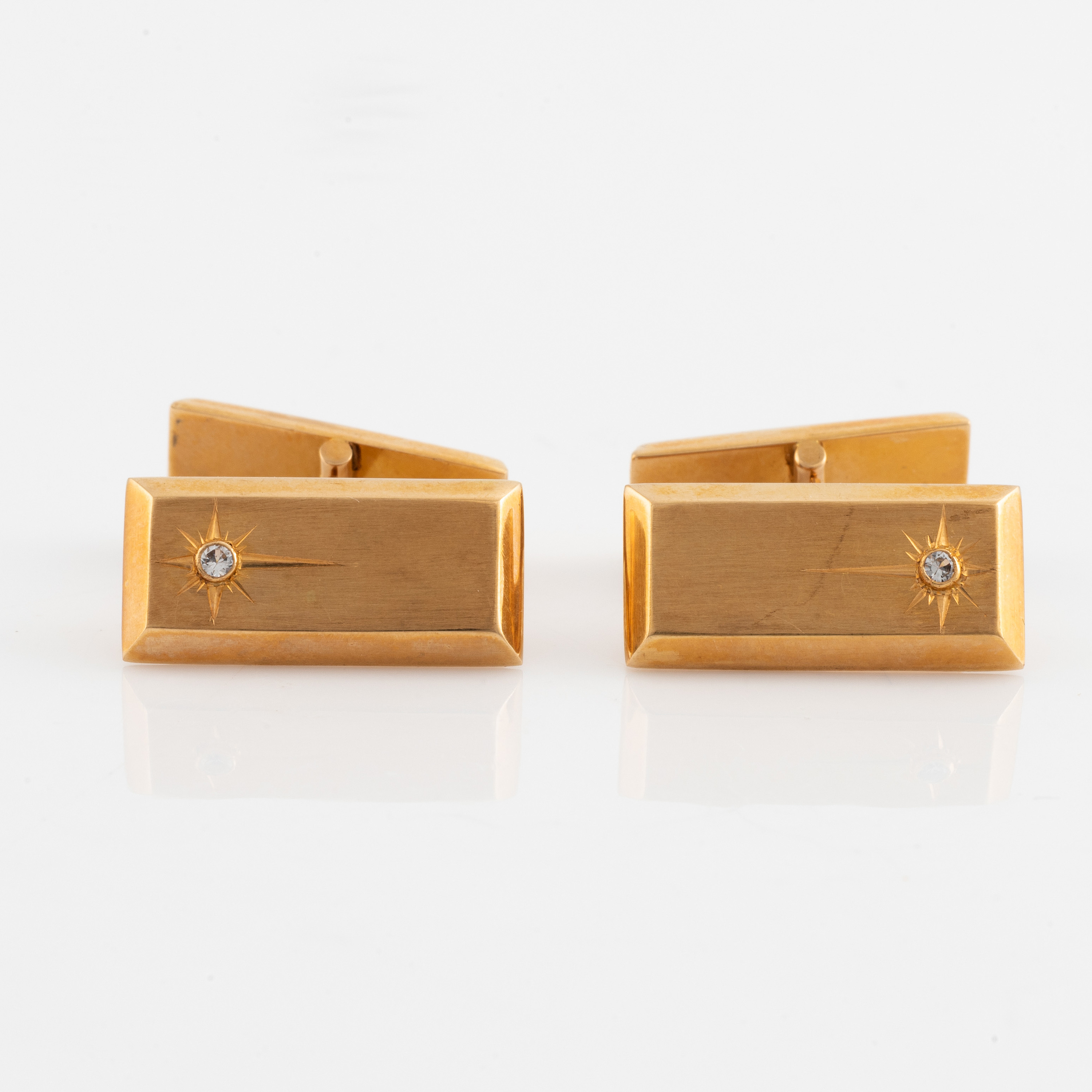 manschettknappar-alton-ett-par-18k-guld-bukowskis