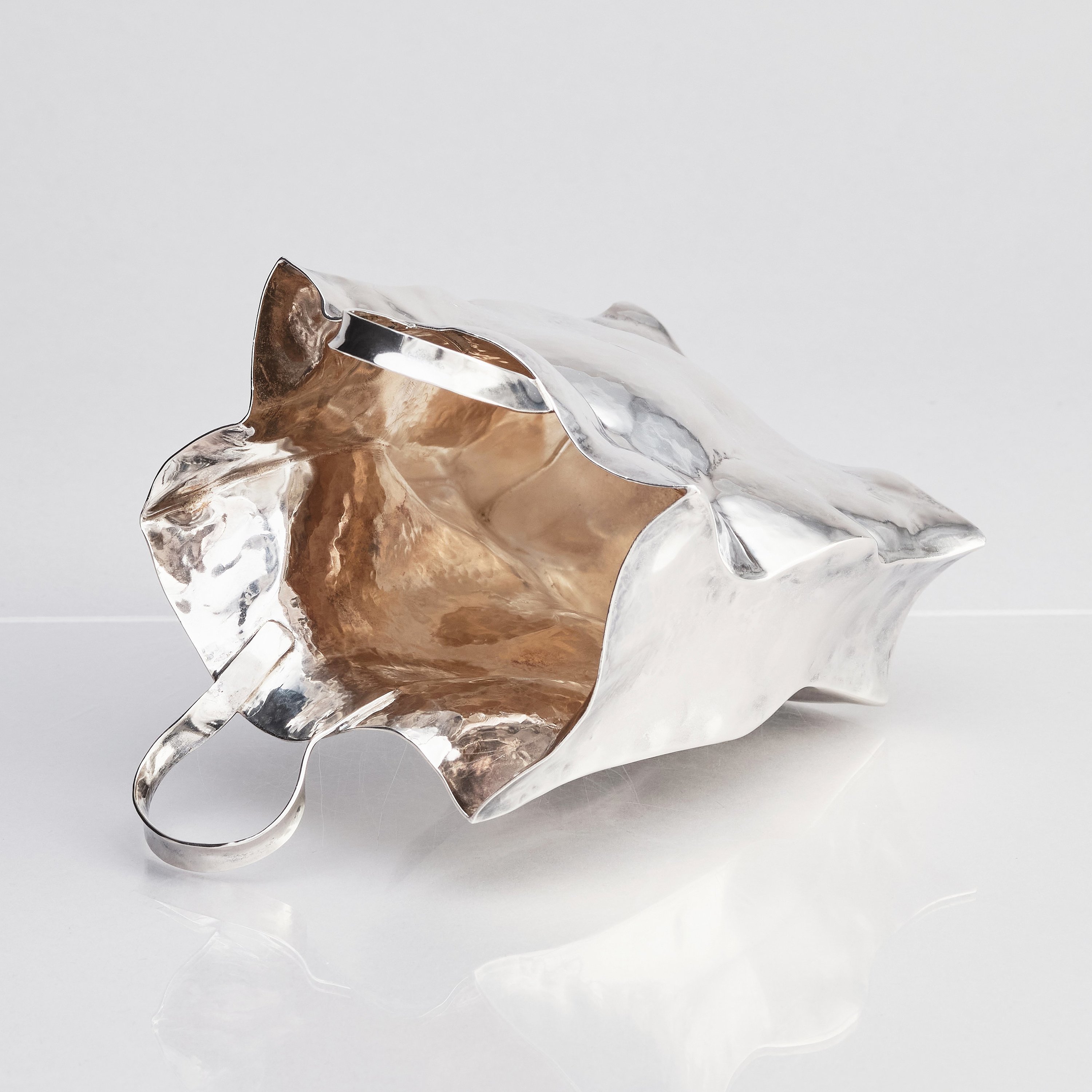 Olle Ohlsson, a silver vase, Stockholm 1995. Bukowskis