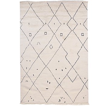 A Moroccan design carpet, 300 x 200 cm.