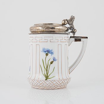 A porcelain tankarnd with older silver mounted lid, Royal Copenhagen, Denmark, 1889-1922.