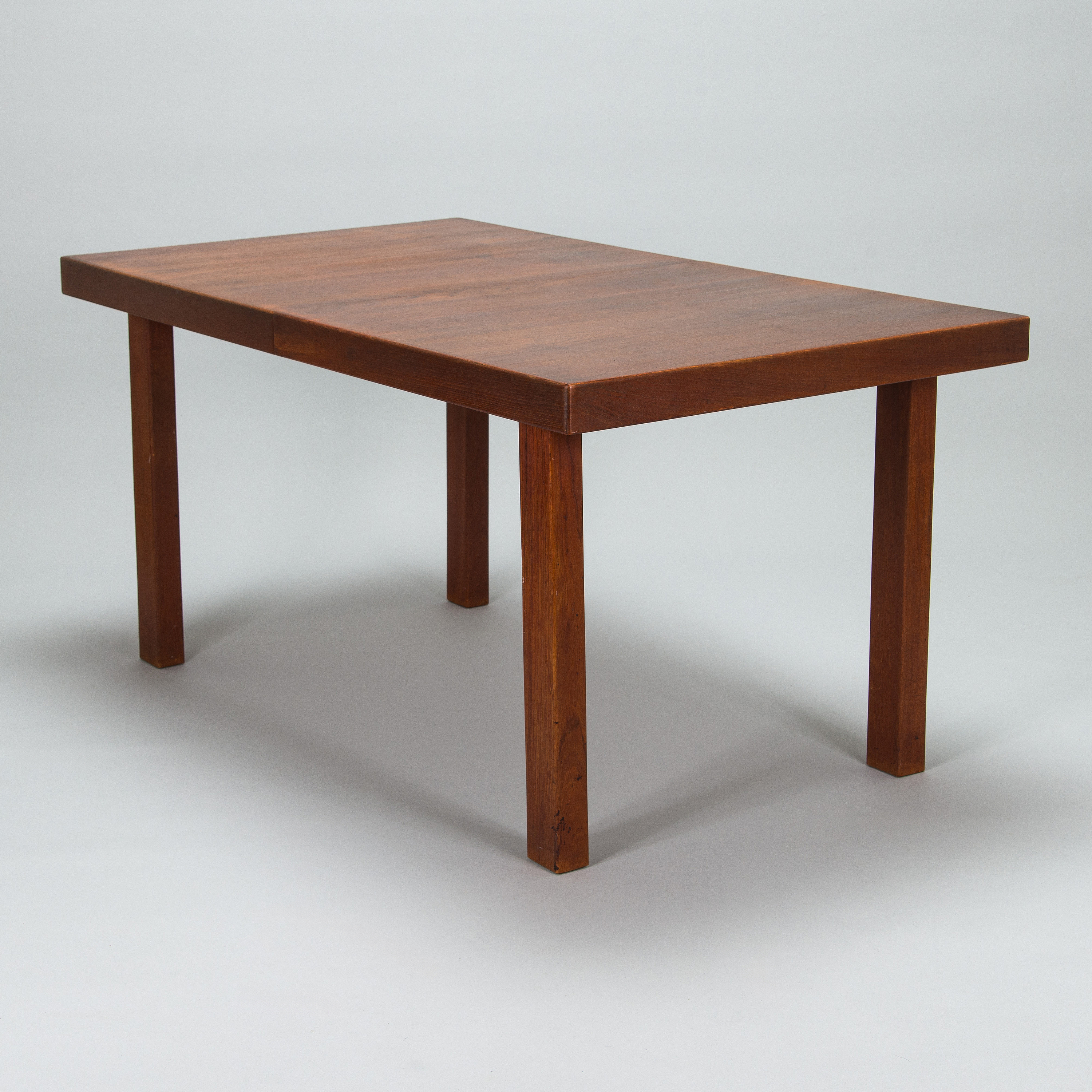 Carl Gustaf Hiort af Ornäs, A 1950s 'Näyttely Junior' dining table and 8  chairs for HMN Huonekalu Mikko Nupponen. - Bukowskis