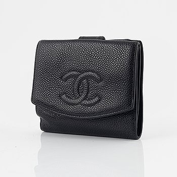 Chanel, wallet.