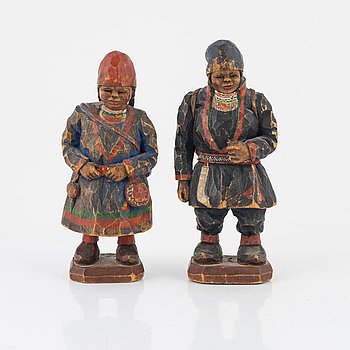Torborg Lindberg-Karlsson, a pair of figurines, carved and painted wood, signed TL.