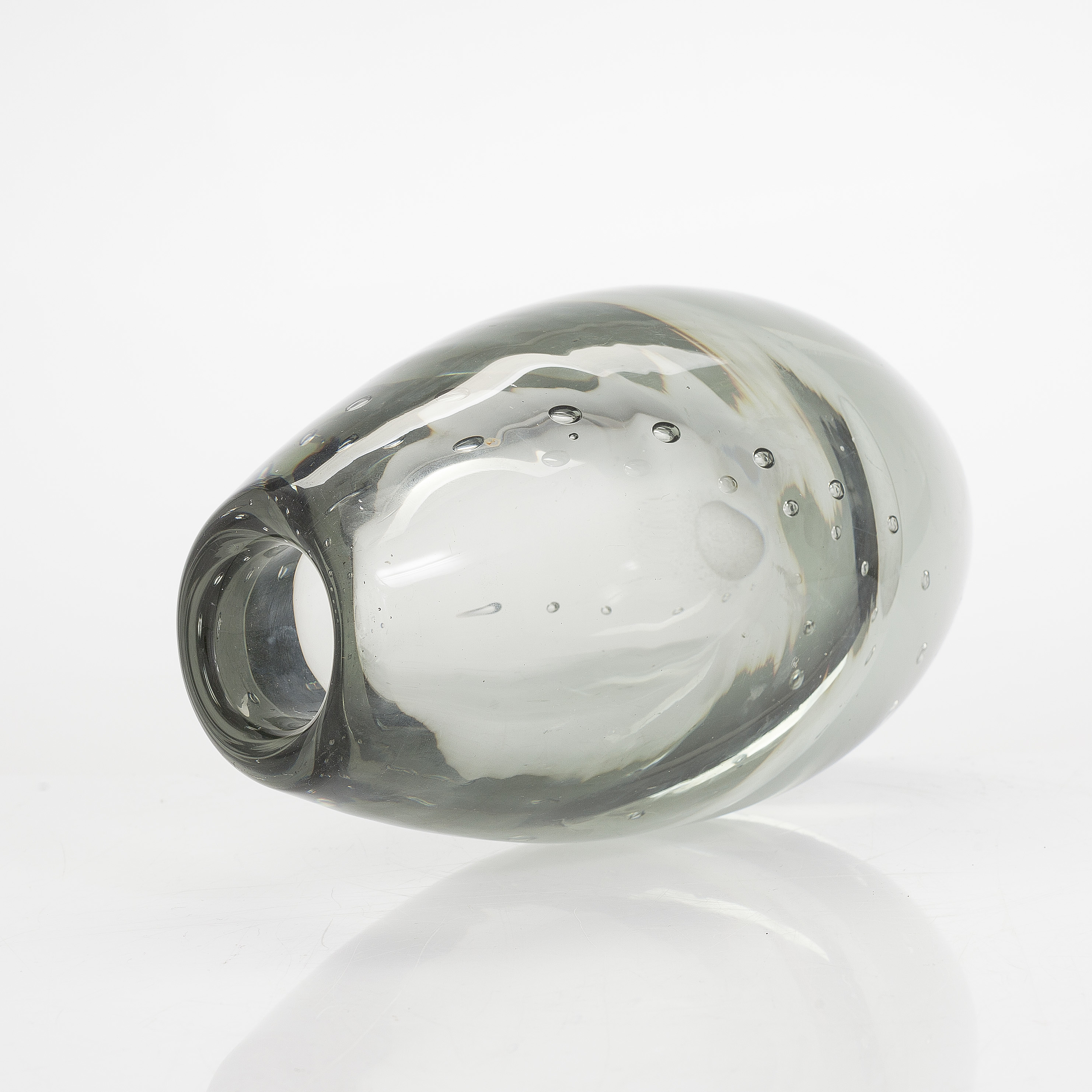 Gunnel Nyman, A 'String of Pearls' vase, signed G. Nyman Nuutajärvi