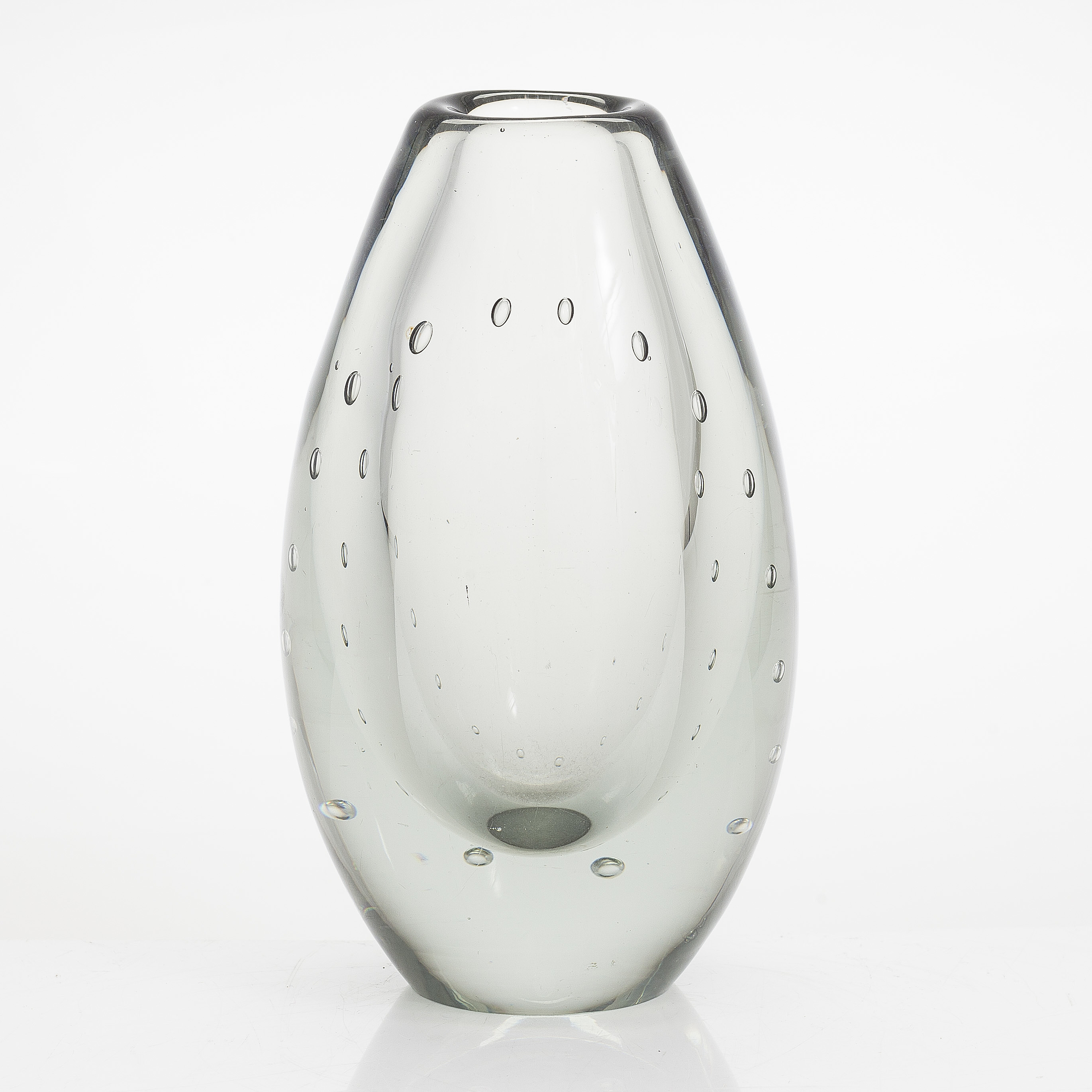 Gunnel Nyman, A 'String of Pearls' vase, signed G. Nyman Nuutajärvi