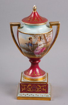 152175. LOCKURNA, porslin, Wien, 1800-talets slut.