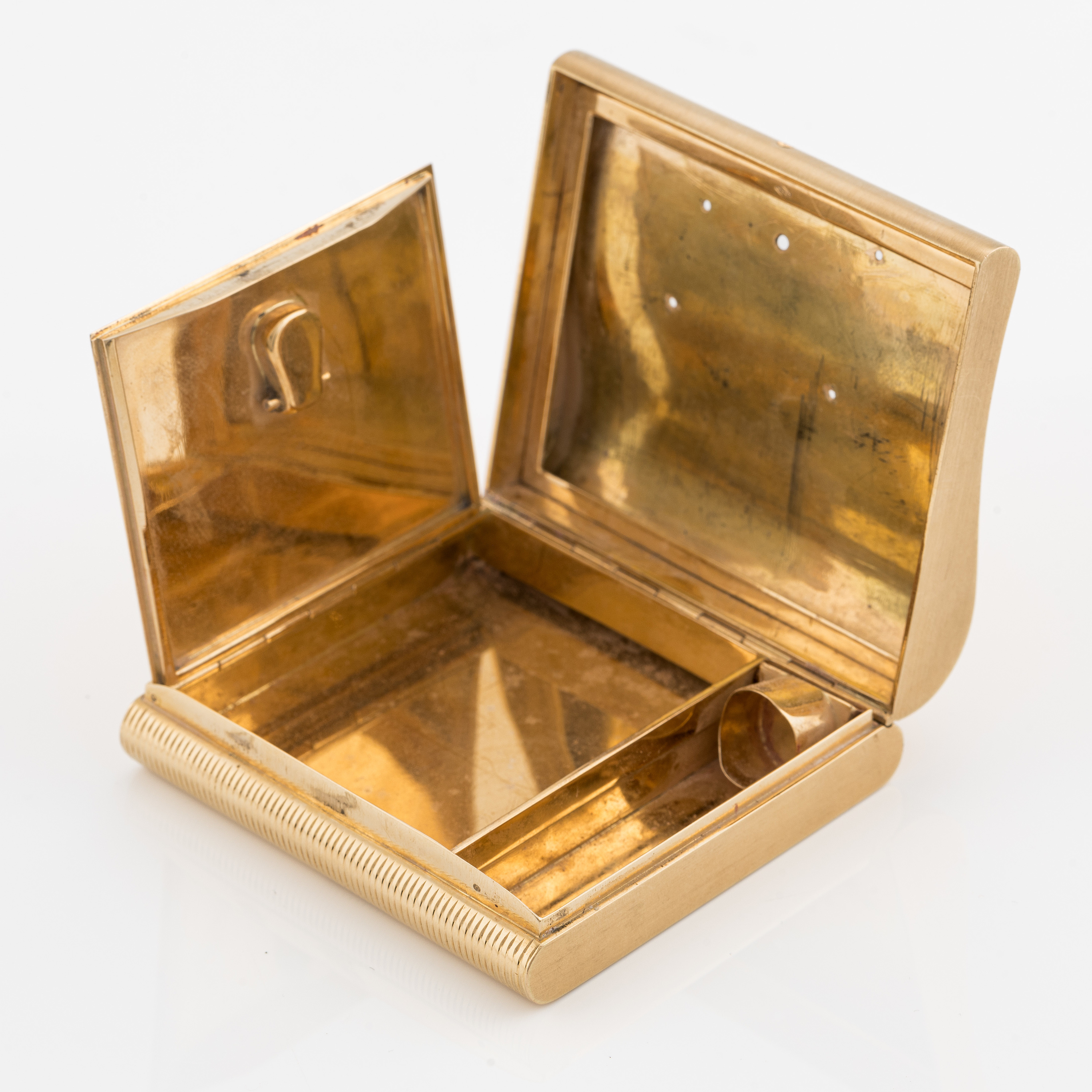 18K Gold Vanity Case Bukowskis 18k-gold-vanity-case-bukowskis