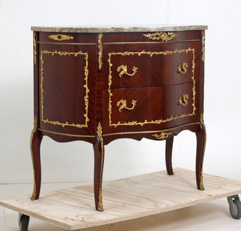 156731. BYRÅ, rokokostil. 1900-tal. Spanien.