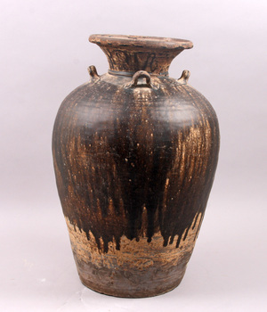 158331. URNA, lergods, Kina, Mingdynastin, 1368-1644.