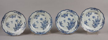 158569. TALLRIKAR, 4 st, porslin. Kina, Qianlong 1736-95.