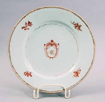 159135. TALLRIK, porslin. Kina, 1700-talets mitt.