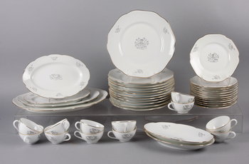 160203. MAT- OCH KAFFESERVIS, 70 delar, porslin, Lidköping, 1900-talets mitt.