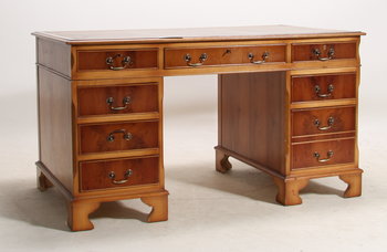 168291. SKRIVBORD, England, 1900-tal.