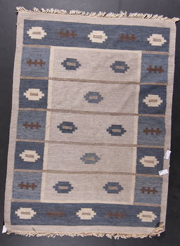 171409. MATTA, rölakan, Svensk Hemslöjd. Signerad SH. Ca 230 x 170.