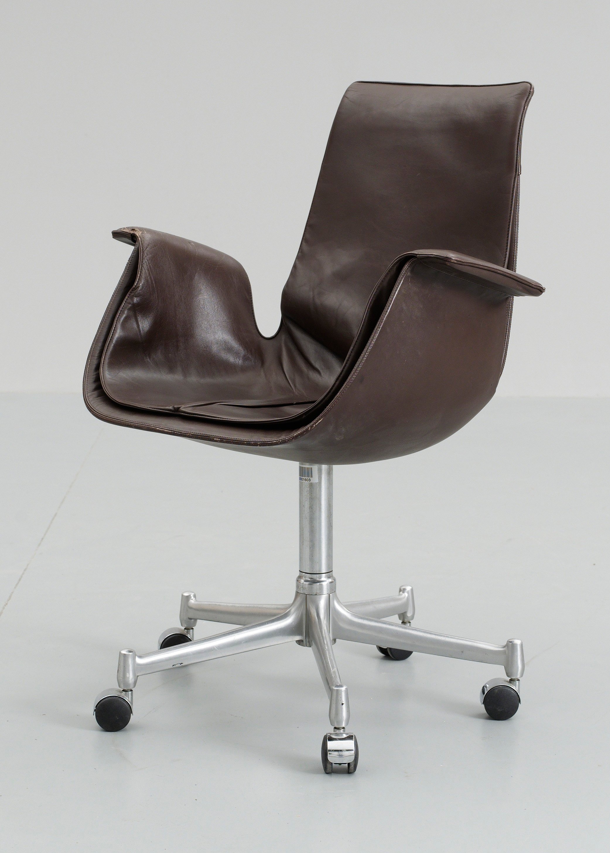 A Preben Fabricius and Jørgen Kastholm 'Tulip' desk chair, Alfred Kill