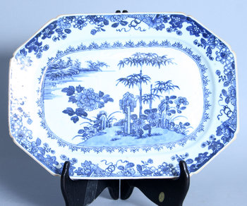 179383. STEKFAT, porslin, Kina, 1700-tal.