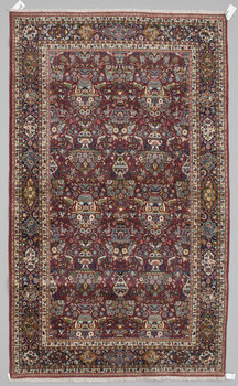 182043. MATTA, orientalisk. Ca 210 x 128.