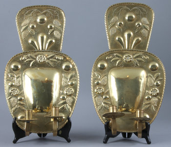 184005. VÄGGPLÅTAR, ett par, mässing, barockstil, 18001900-tal.