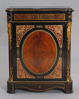 184929. SKÅP, Louis XVI-stil, omkring 1900.