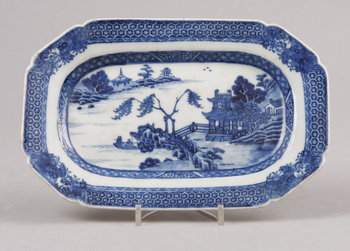 188220. STEKFAT, porslin, Kina, Jiaqing, 17001800-tal.