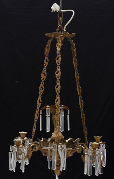 189412. LJUSKRONA, nyrokoko, 1800-talets andra hälft. H 67.