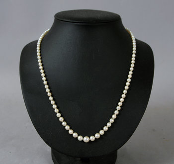 189772. PÄRLCOLLIER.