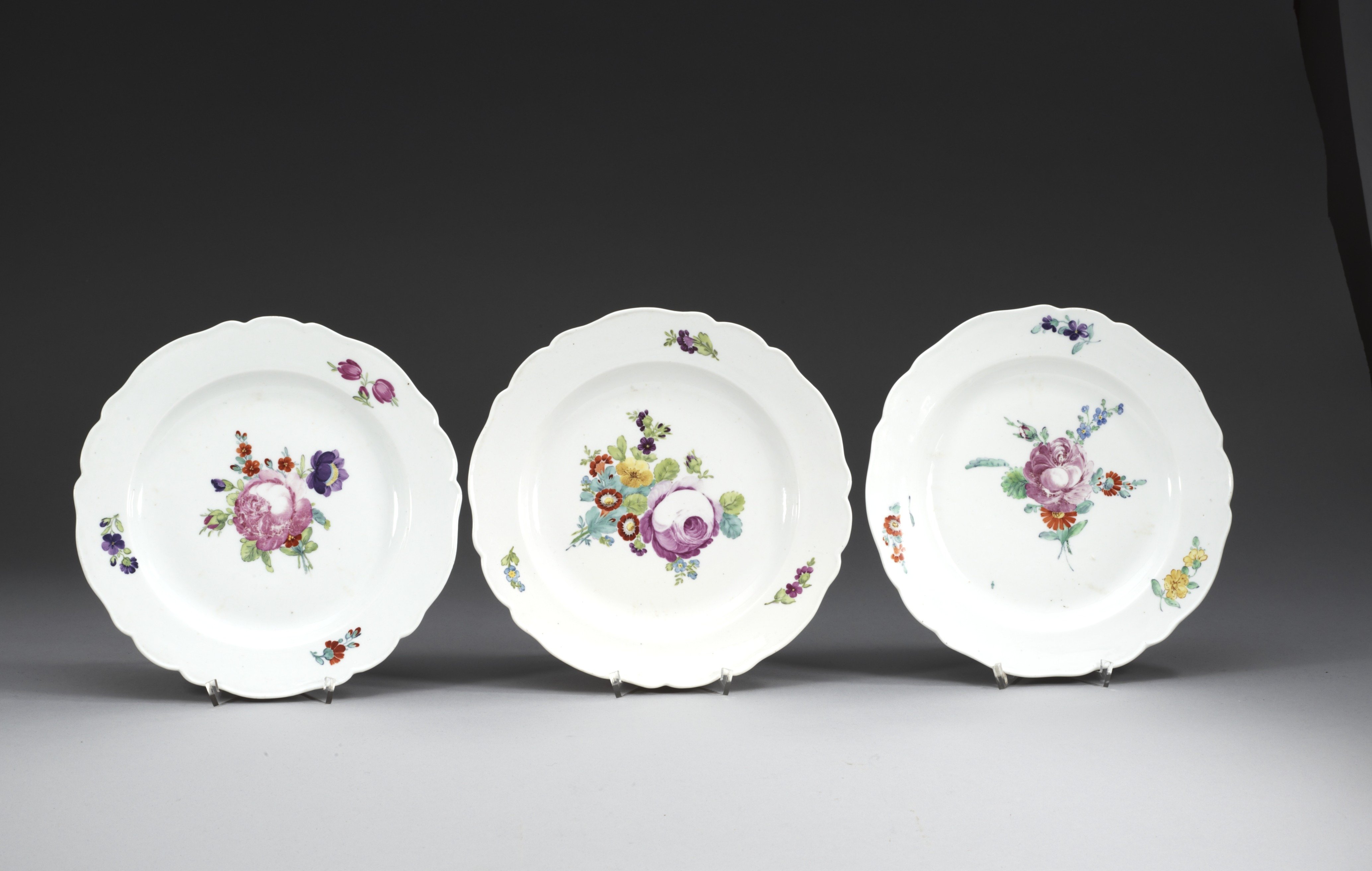 A set of 12 dinner plates, Imperial porcelain manufactory period of