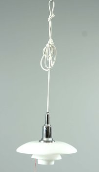 202298. TAKLAMPA, 32 PH Pendeln. Design Poul Henningsen för Louis Poulsen. Danmark.