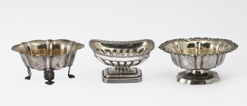 203264. SALTKAR, 3st, silver. St Petersburg 1800-talets mitt. Totalvikt ca 190 gram.